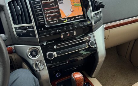 Toyota Land Cruiser 200, 2013 год, 4 100 000 рублей, 21 фотография