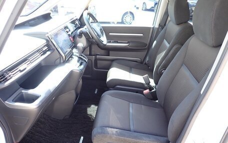 Honda Stepwgn IV, 2021 год, 2 110 000 рублей, 9 фотография