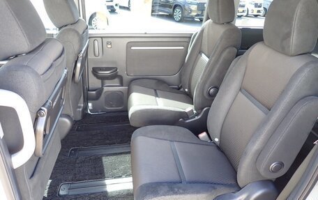 Honda Stepwgn IV, 2021 год, 2 110 000 рублей, 10 фотография