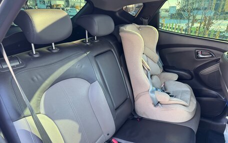 Hyundai ix35 I рестайлинг, 2012 год, 1 450 000 рублей, 23 фотография