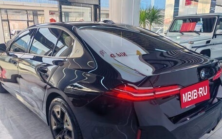 BMW 5 серия, 2024 год, 7 400 000 рублей, 5 фотография