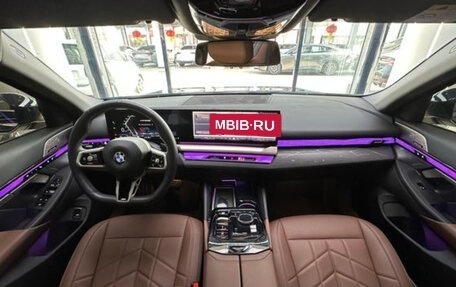 BMW 5 серия, 2024 год, 7 400 000 рублей, 9 фотография