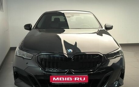 BMW 5 серия, 2025 год, 12 600 000 рублей, 2 фотография