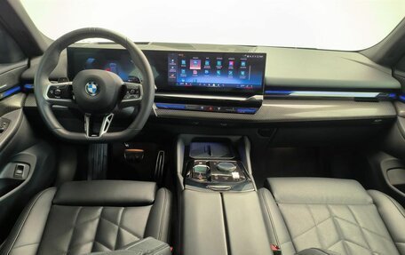 BMW 5 серия, 2025 год, 12 600 000 рублей, 11 фотография