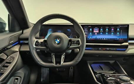 BMW 5 серия, 2025 год, 12 600 000 рублей, 13 фотография