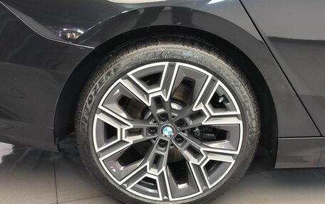 BMW 5 серия, 2025 год, 12 600 000 рублей, 25 фотография