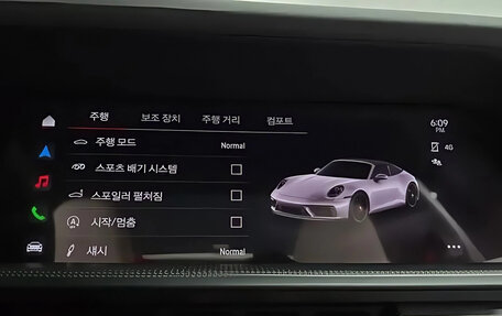 Porsche 911, 2023 год, 19 170 000 рублей, 10 фотография