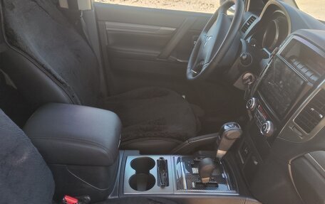 Mitsubishi Pajero IV, 2021 год, 4 100 000 рублей, 9 фотография