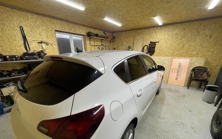 Opel Astra J, 2011 год, 730 000 рублей, 5 фотография