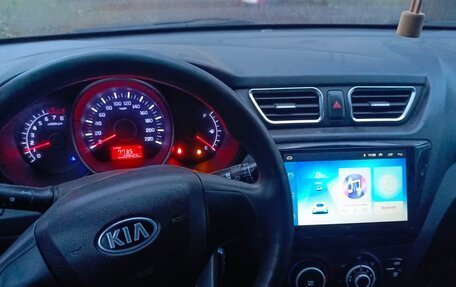 KIA Rio III рестайлинг, 2013 год, 730 000 рублей, 5 фотография