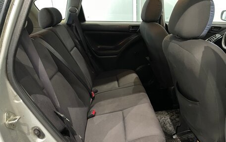 Pontiac Vibe II, 2002 год, 399 000 рублей, 12 фотография