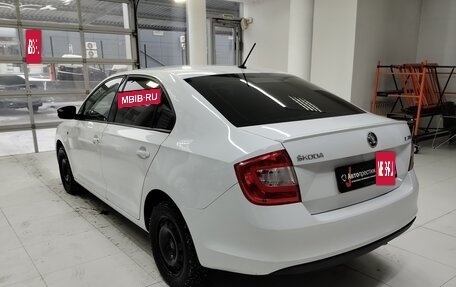 Skoda Rapid I, 2015 год, 1 050 000 рублей, 4 фотография