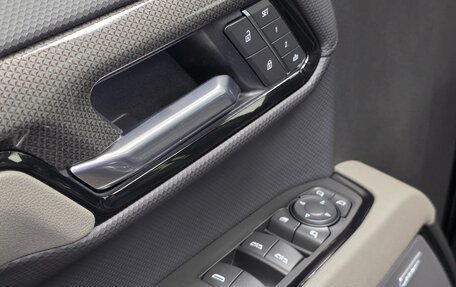 Chevrolet Silverado, 2024 год, 10 990 000 рублей, 16 фотография