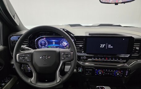 Chevrolet Silverado, 2024 год, 10 990 000 рублей, 17 фотография