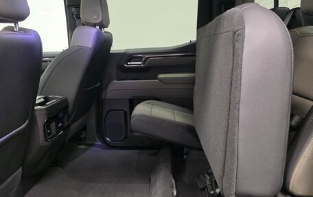 Chevrolet Silverado, 2024 год, 10 990 000 рублей, 34 фотография