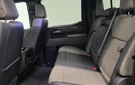 Chevrolet Silverado, 2024 год, 10 990 000 рублей, 33 фотография