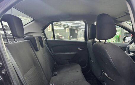 Renault Logan II, 2018 год, 899 000 рублей, 10 фотография