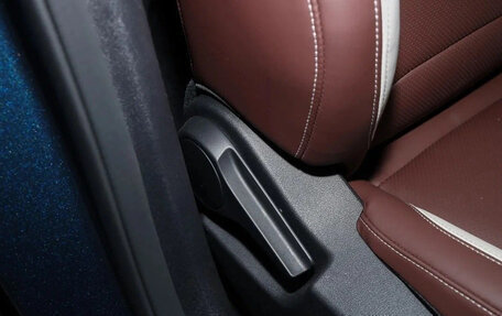 Geely Emgrand, 2025 год, 1 900 000 рублей, 28 фотография