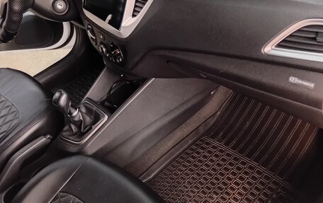 Hyundai Solaris II рестайлинг, 2019 год, 1 550 000 рублей, 12 фотография