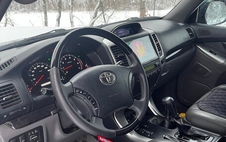 Toyota Land Cruiser Prado 120 рестайлинг, 2007 год, 2 500 000 рублей, 6 фотография