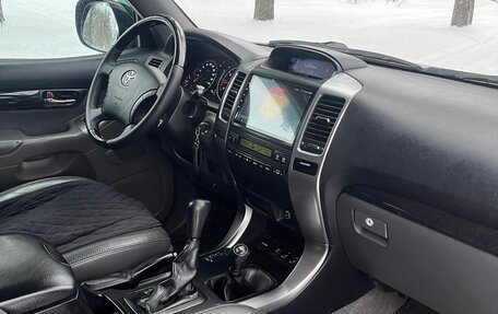 Toyota Land Cruiser Prado 120 рестайлинг, 2007 год, 2 500 000 рублей, 11 фотография