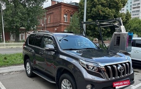 Toyota Land Cruiser Prado 150 рестайлинг 2, 2014 год, 3 890 000 рублей, 3 фотография