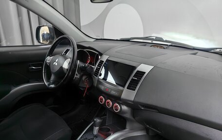 Mitsubishi Outlander III рестайлинг 3, 2008 год, 899 000 рублей, 10 фотография