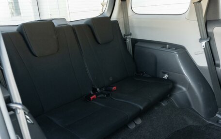 Toyota Wish II, 2011 год, 1 310 000 рублей, 12 фотография