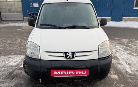 Peugeot Partner II рестайлинг 2, 2010 год, 450 000 рублей, 5 фотография