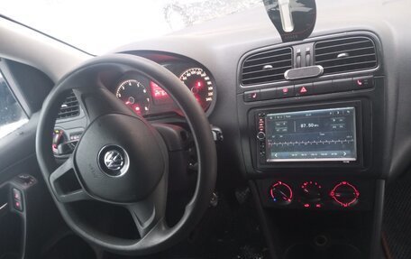 Volkswagen Polo VI (EU Market), 2011 год, 390 000 рублей, 8 фотография