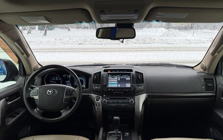 Toyota Land Cruiser 200, 2011 год, 3 650 000 рублей, 14 фотография