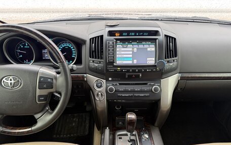 Toyota Land Cruiser 200, 2011 год, 3 650 000 рублей, 17 фотография