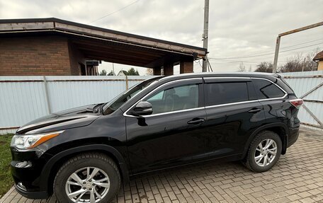 Toyota Highlander III, 2014 год, 3 100 000 рублей, 5 фотография