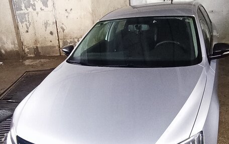 Volkswagen Jetta VI, 2014 год, 1 000 000 рублей, 2 фотография