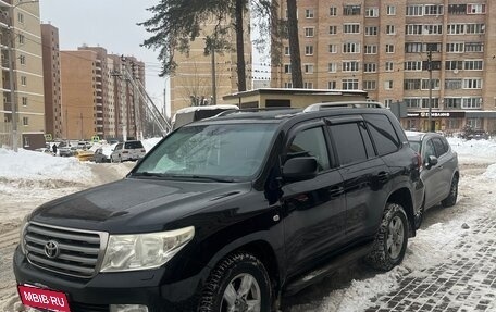 Toyota Land Cruiser 200, 2010 год, 2 550 000 рублей, 2 фотография