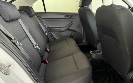 Skoda Rapid I, 2016 год, 1 000 000 рублей, 13 фотография