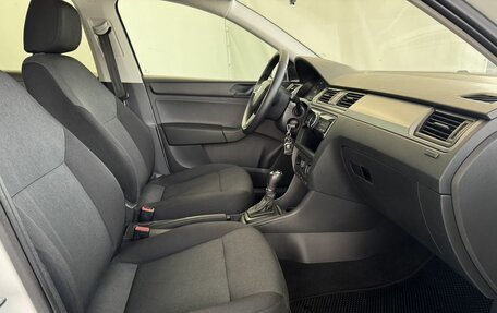 Skoda Rapid I, 2016 год, 1 000 000 рублей, 12 фотография