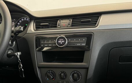 Skoda Rapid I, 2016 год, 1 000 000 рублей, 17 фотография