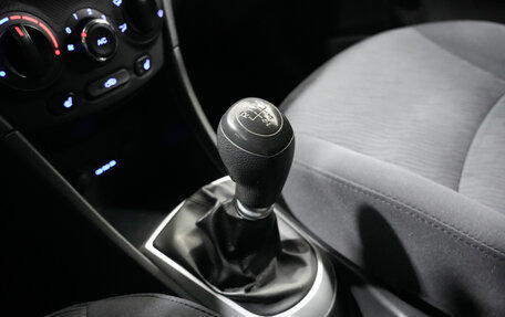 Hyundai Solaris II рестайлинг, 2013 год, 773 000 рублей, 13 фотография