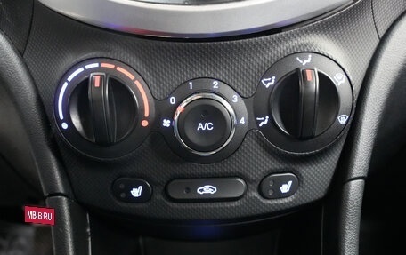 Hyundai Solaris II рестайлинг, 2013 год, 773 000 рублей, 14 фотография