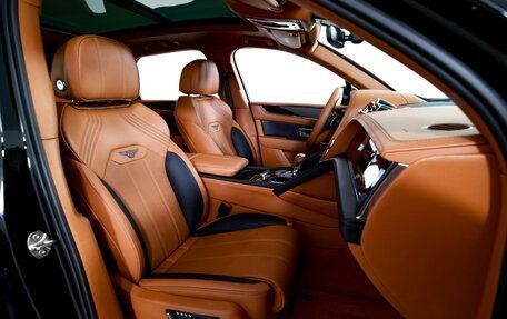 Bentley Bentayga I, 2023 год, 19 000 000 рублей, 20 фотография