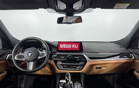 BMW 6 серия, 2019 год, 3 690 000 рублей, 15 фотография