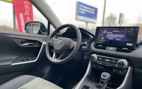 Toyota RAV4, 2025 год, 3 990 000 рублей, 12 фотография