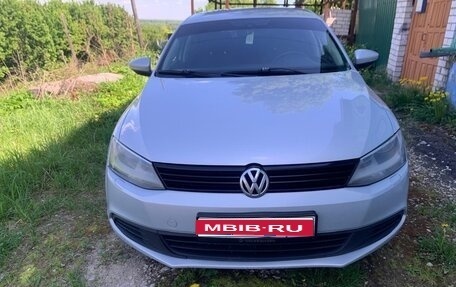 Volkswagen Jetta VI, 2012 год, 670 000 рублей, 1 фотография