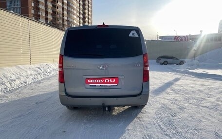 Hyundai H-1 II рестайлинг, 2018 год, 3 000 000 рублей, 8 фотография