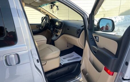 Hyundai H-1 II рестайлинг, 2018 год, 3 000 000 рублей, 22 фотография