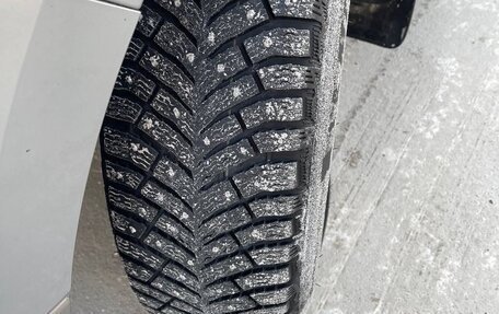 Hyundai H-1 II рестайлинг, 2018 год, 3 000 000 рублей, 37 фотография