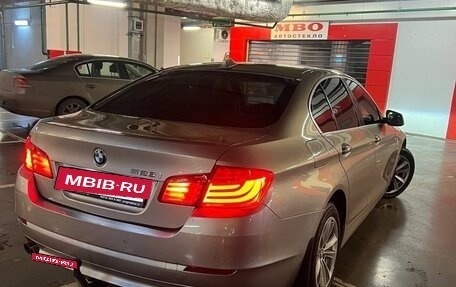 BMW 5 серия, 2010 год, 1 380 000 рублей, 4 фотография