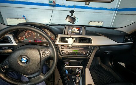 BMW 3 серия, 2014 год, 1 950 000 рублей, 13 фотография