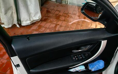 BMW 3 серия, 2014 год, 1 950 000 рублей, 14 фотография